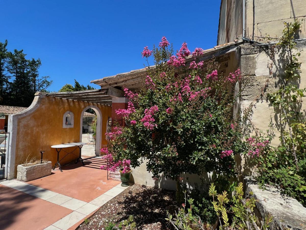 Le Clos De L'Isle Арль Экстерьер фото